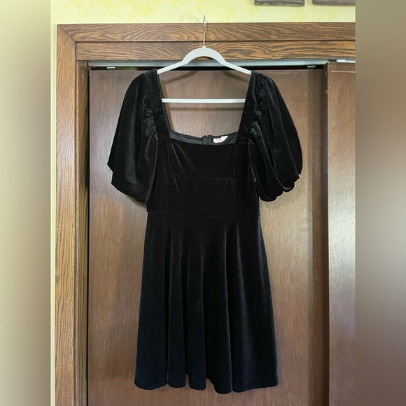 Showpo Black Square Neck Puff Sleeve Mini Dress - Picture 2 of 3